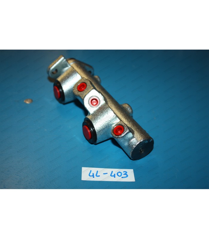 Double circuit master cylinder Ø 19mm (x3 outlets in Ø10x100) - ref 7701348726 - 3