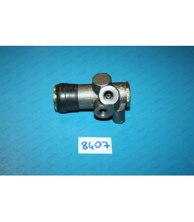 Rear brake distributor ( x2 Connector ) - 1