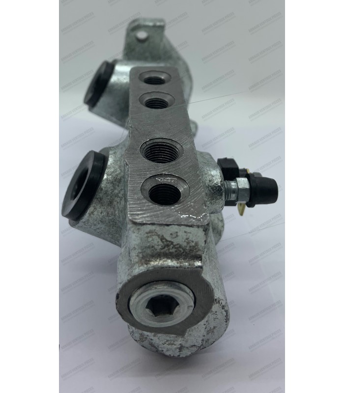 Master cylinder Ø19.05mm (x3 outlets in Ø10x100 + x1 outlet in Ø12x100) -R16 -ref 7701348924 - 1