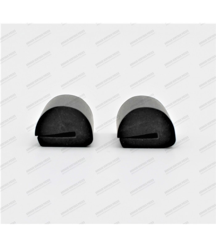 2 front bonnet rubber stops R8